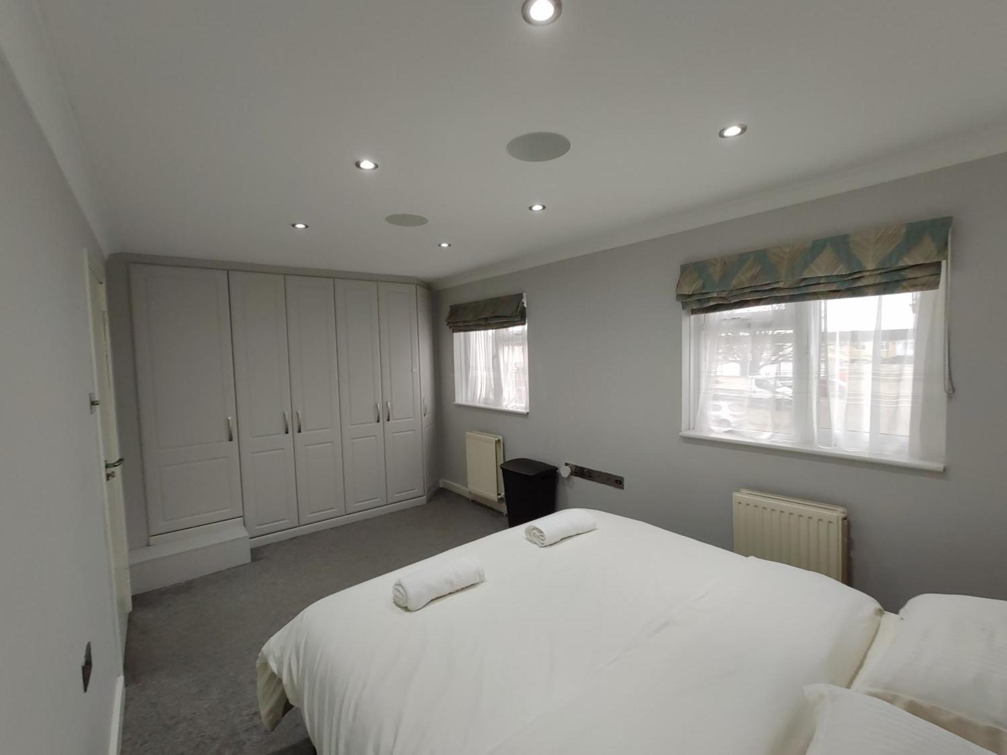 Elegant 3-Bedroom Home, Sleeps Up To 5 Guest. South Ockendon エクステリア 写真