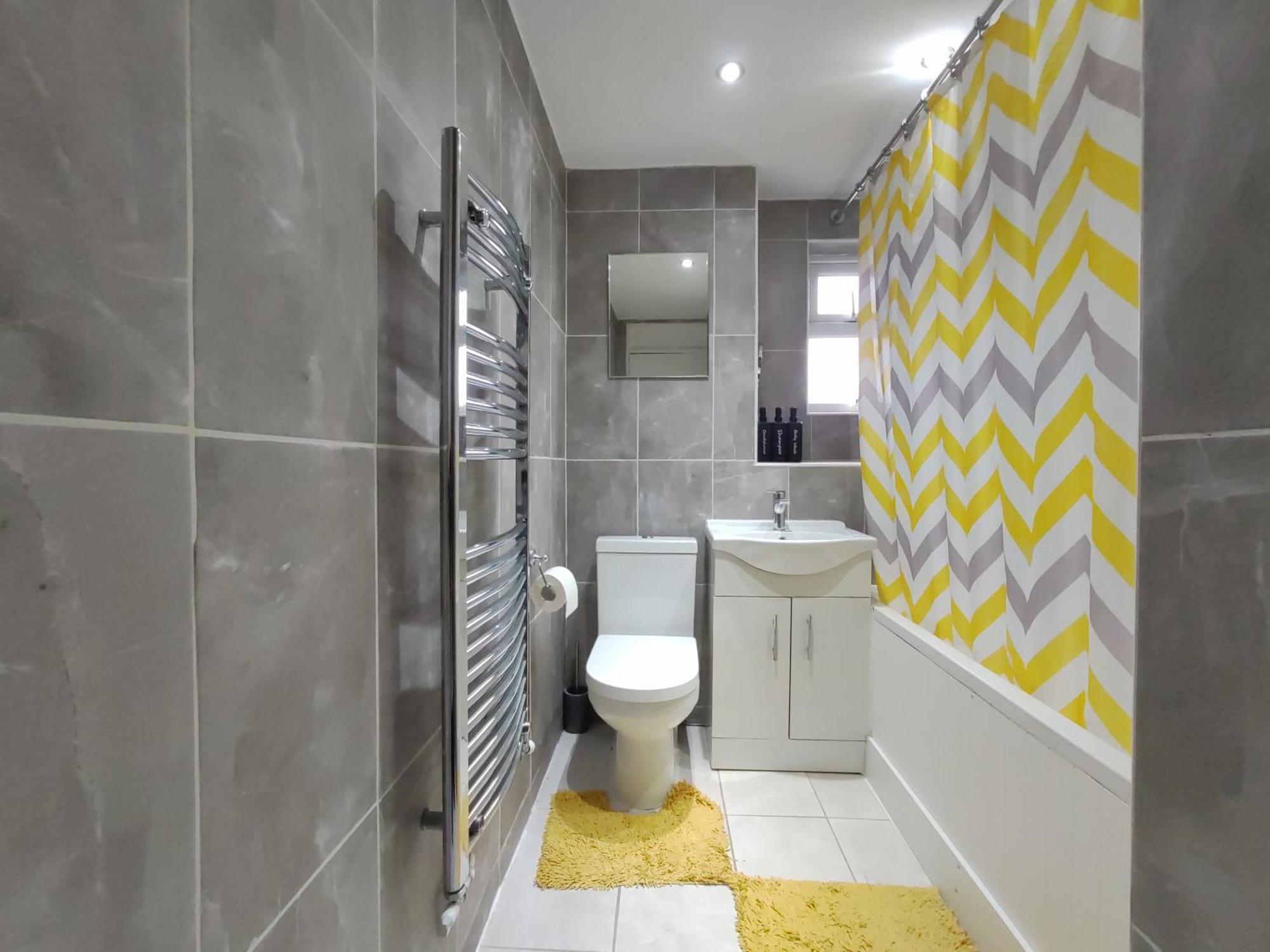 Elegant 3-Bedroom Home, Sleeps Up To 5 Guest. South Ockendon エクステリア 写真
